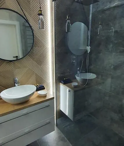 Midnight Blue Breslavia