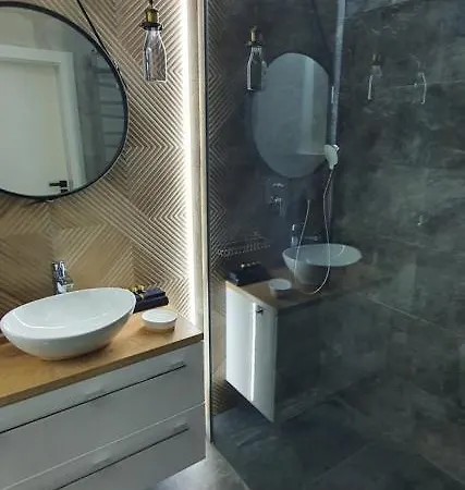 Midnight Blue Breslavia