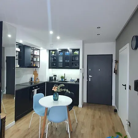 Midnight Blue Breslavia